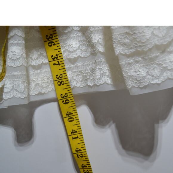 Vintage 1970's Maxi Lace Bottom Slip Skirt Cream Size Small - Picture 6 of 7